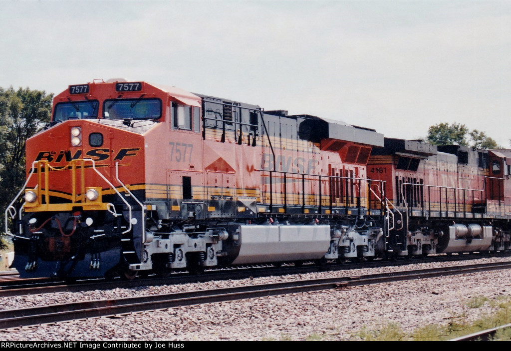 BNSF 7577 West